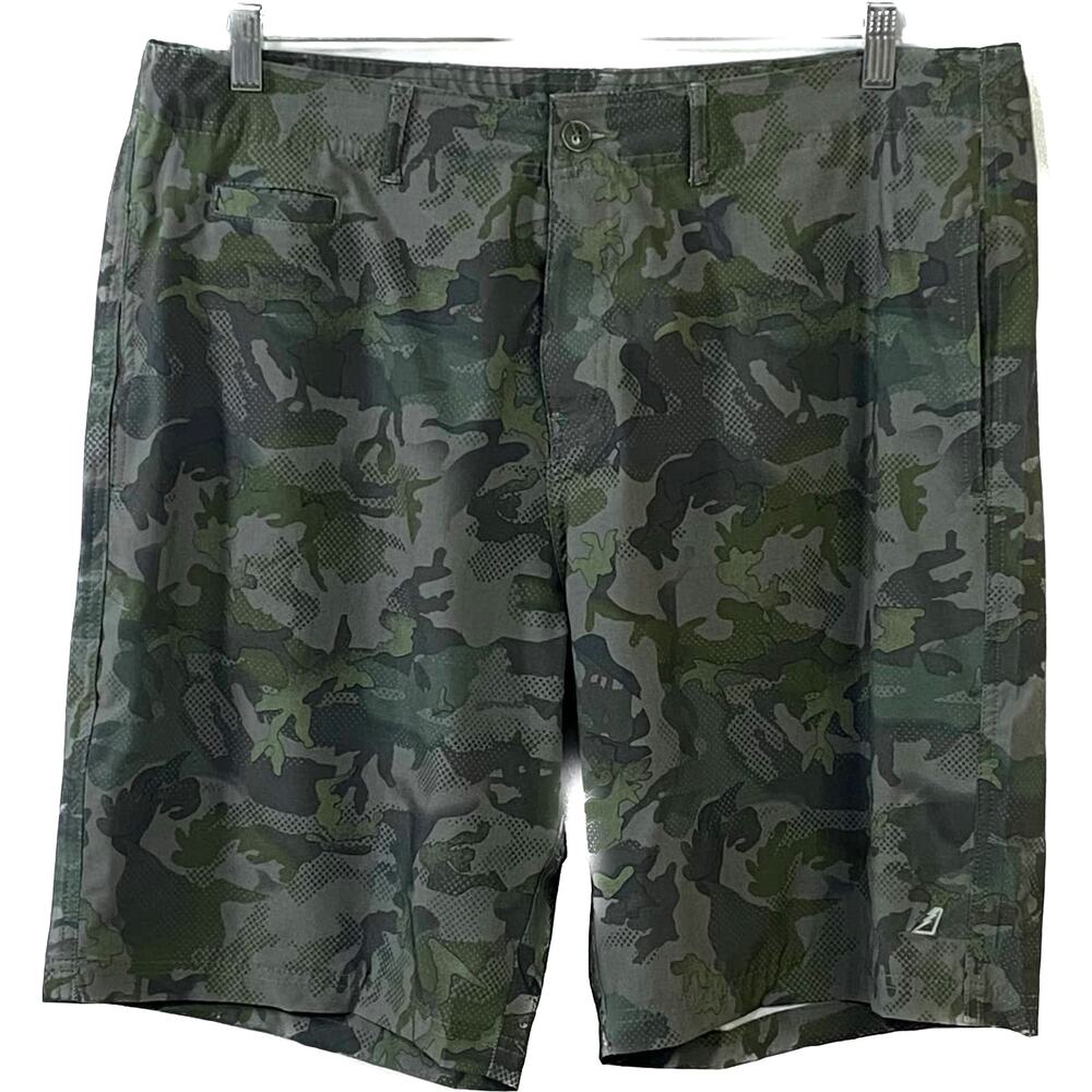 Amplify Men's XL Camo Shorts Green Gray Versatile Trendy Functional Stylish
